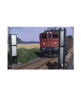 <b>PM5000B大型通道式車輛放射性監(jiān)測系統(tǒng)</b>